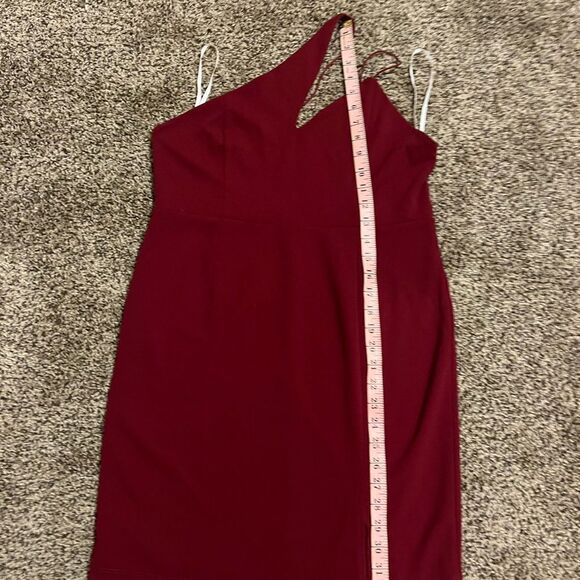 Lulu’s one shoulder dress - Picture 11 of 11